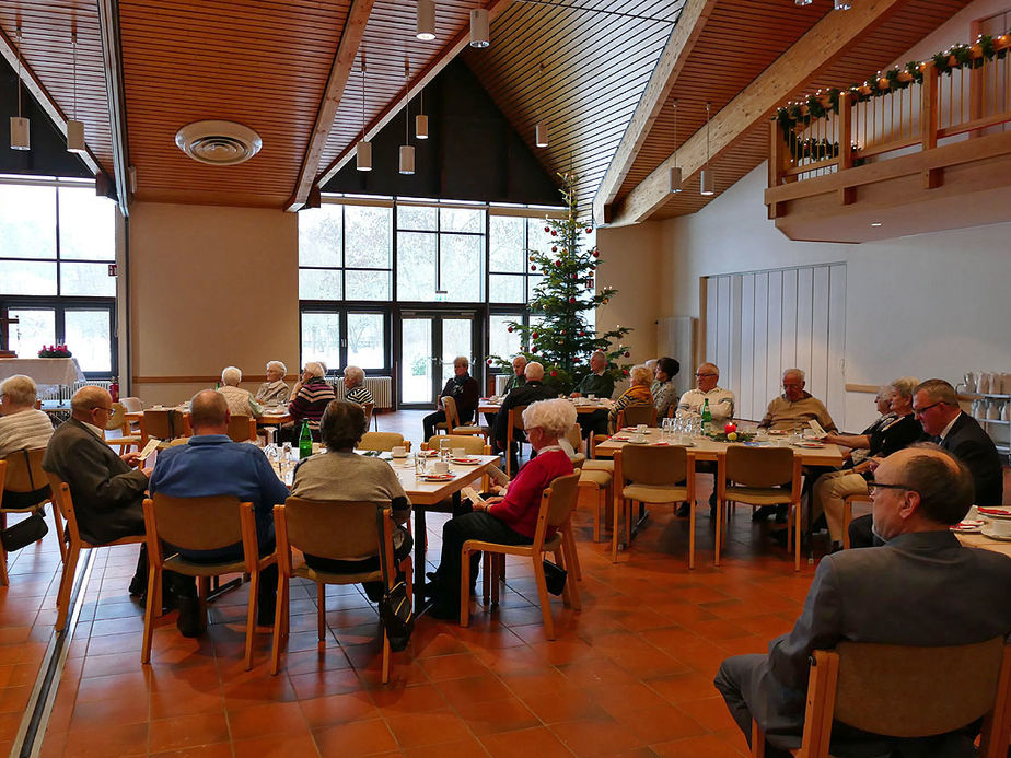 Seniorenadventsfeier im Haus des Gastes (Foto: Karl-Franz Thiede)